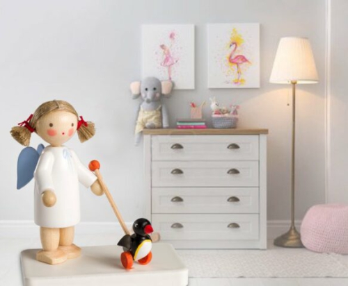 Engel mit Watschelpinguin, von Flade